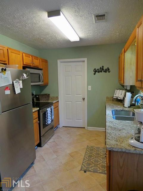 404 Hampton Green Dr, Lagrange, GA 30240 photo 6