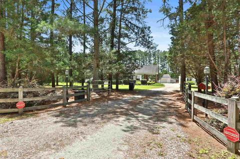 411 Massengale Rd, Brooks, GA 30205 photo 2
