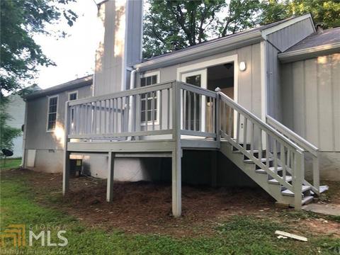 3182 Chippewa Dr, Rex, GA 30273 photo 3