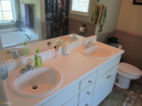 105 Heatherstone Way, Covington, GA 30016 photo 11