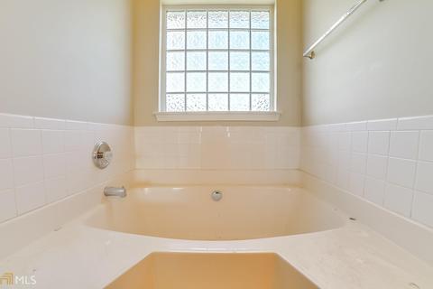 360 Fairpointe Pl, Suwanee, GA 30024 photo 14