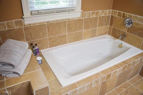 2314 N Broad Ave, Commerce, GA 30529 photo 17