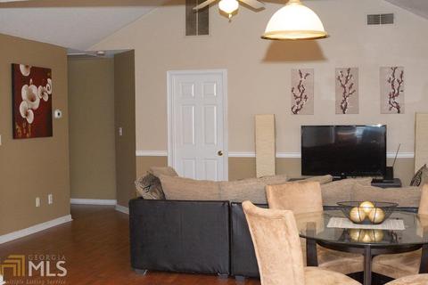 443 Gresham Dr, Stockbridge, GA 30281 photo 4