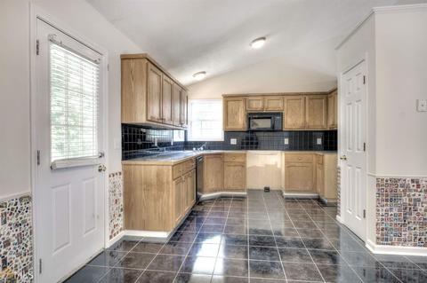 20 Windrush Dr, White, GA 30184 photo 6