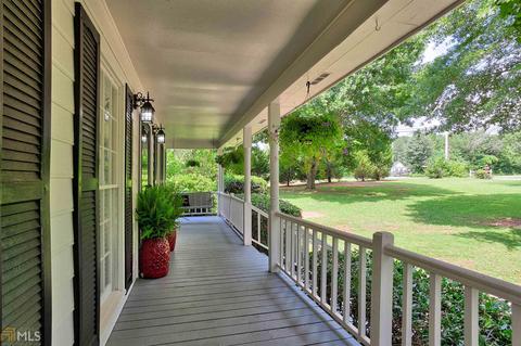 445 Anthony Dr, Tyrone, GA 30290 photo 4