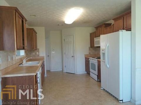 55 Sammy Ct, Covington, GA 30016 photo 9