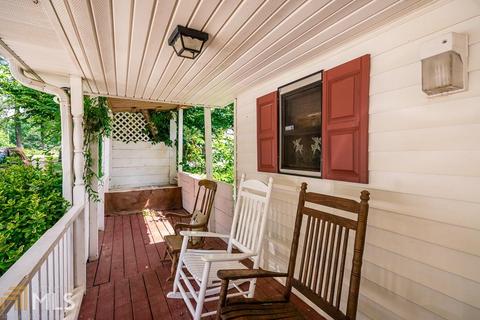 3425 Shuler, Gainesville, GA 30506 photo 2