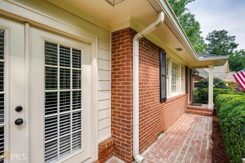 3490 Sexton Woods Dr, Chamblee, GA 30341 photo 3