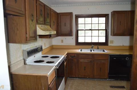 106 Hearthstone Dr, Lagrange, GA 30241 photo 6