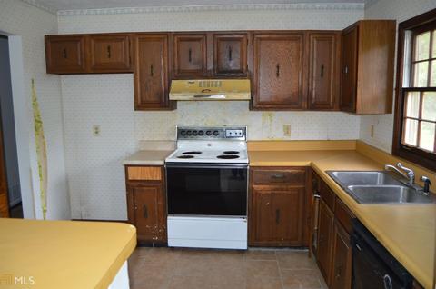 106 Hearthstone Dr, Lagrange, GA 30241 photo 7