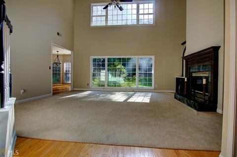 5001 Tottenham Ct, Suwanee, GA 30024 photo 2