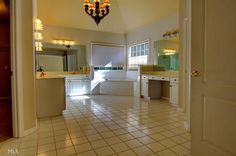 5001 Tottenham Ct, Suwanee, GA 30024 photo 19