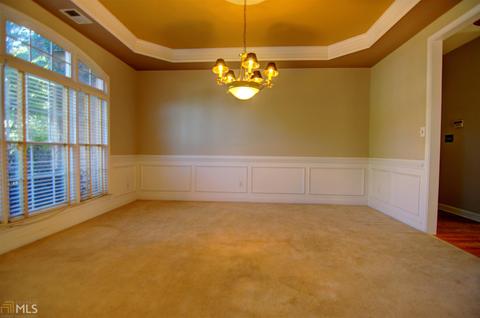 5001 Tottenham Ct, Suwanee, GA 30024 photo 4