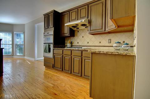 5001 Tottenham Ct, Suwanee, GA 30024 photo 9