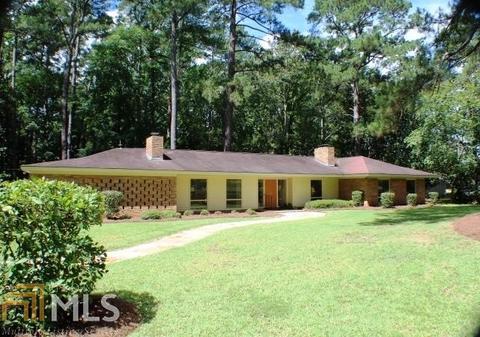 1817 Pine Forest Cir, Dublin, GA 31021 photo 4