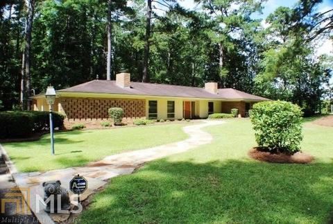 1817 Pine Forest Cir, Dublin, GA 31021 photo 5