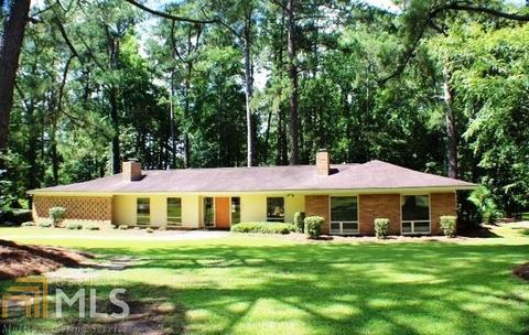 1817 Pine Forest Cir, Dublin, GA 31021 photo 1