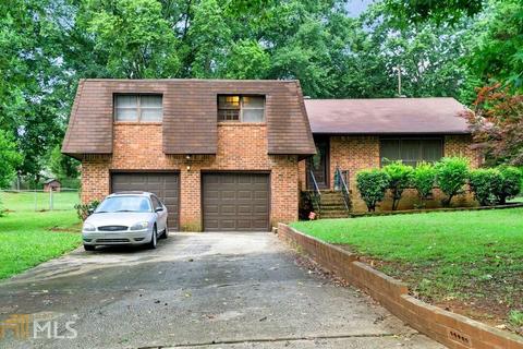 5777 Fox Run, Rex, GA 30273 photo 2