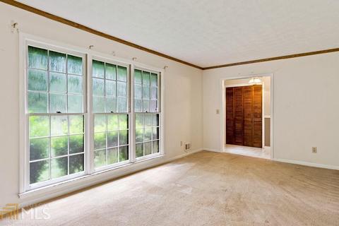 5777 Fox Run, Rex, GA 30273 photo 4