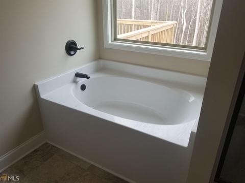 207 Manor Ml, Commerce, GA 30529 photo 8