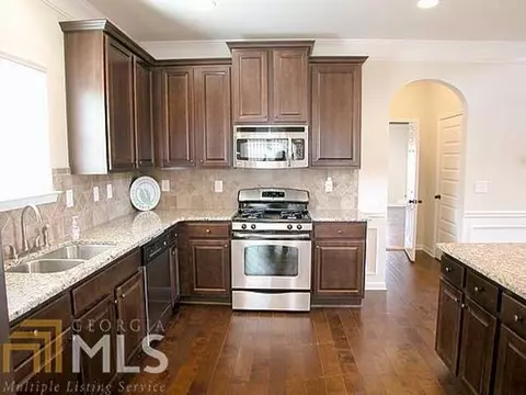 150 Silver Peak Dr, Covington, GA 30016 photo 2