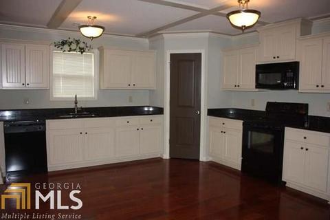 105 Copper Creek Dr, Lagrange, GA 30240 photo 3