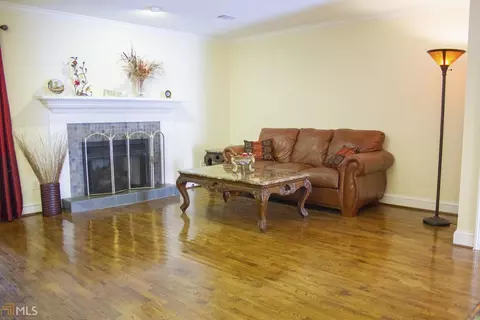 3477 Ashwood Ln, Chamblee, GA 30341 photo 14