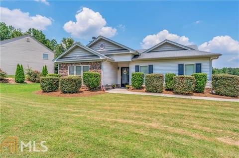 2239 Avalon Trce, Winder, GA 30680 photo 2