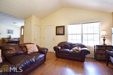 105 Vineyard Dr, Athens, GA 30607 photo 4