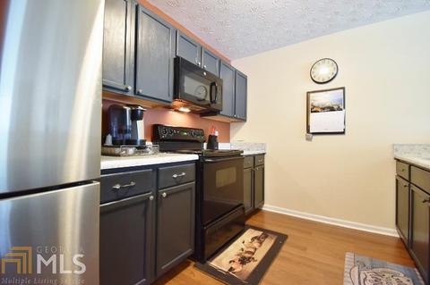 105 Vineyard Dr, Athens, GA 30607 photo 8