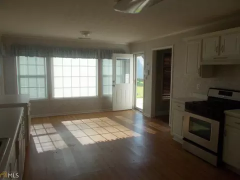 200 Thorne Wood Ln, Hampton, GA 30228 photo 9