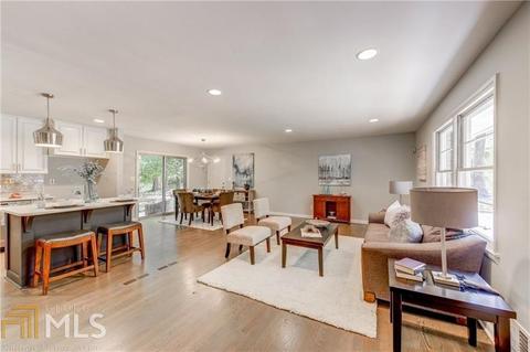 3312 N Embry Cir, Chamblee, GA 30341 photo 4