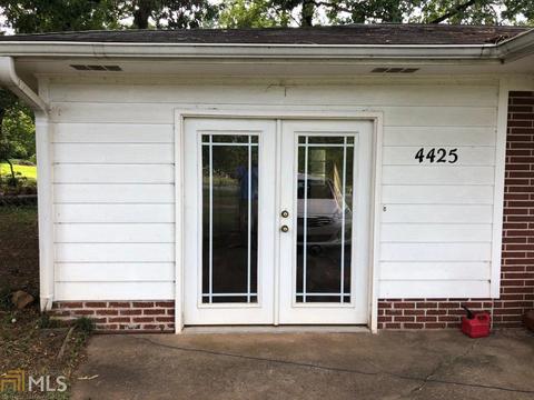 4425 Roberta Cir, Gainesville, GA 30506 photo 2