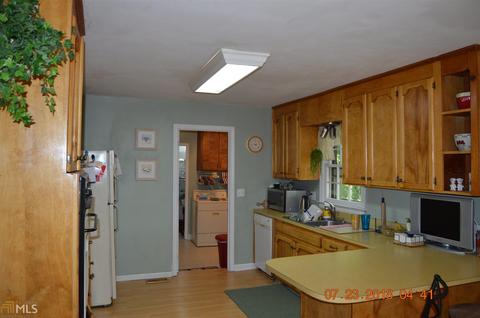 217 Ridgeway Cir, Cornelia, GA 30531 photo 6