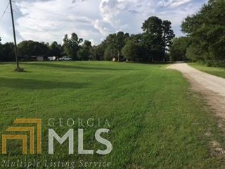 558 Dotson Rd, Statham, GA 30666 photo 2