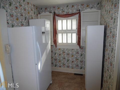 328 E Doyle St, Toccoa, GA 30577 photo 10