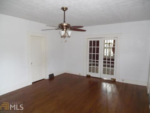 328 E Doyle St, Toccoa, GA 30577 photo 5