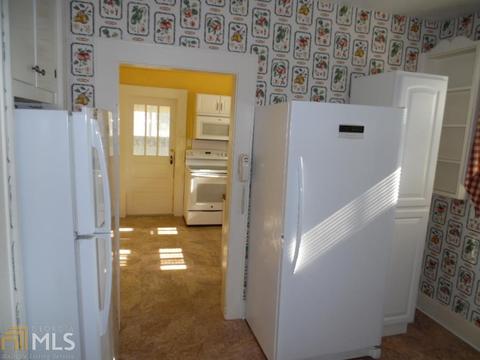328 E Doyle St, Toccoa, GA 30577 photo 11