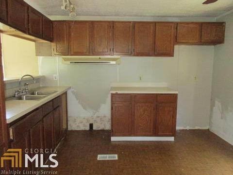738 Stark Rd, Jackson, GA 30233 photo 3
