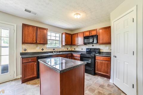 1278 Dresden Cir, Hampton, GA 30228 photo 6