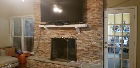 33 Hinton Cir, Covington, GA 30016 photo 4