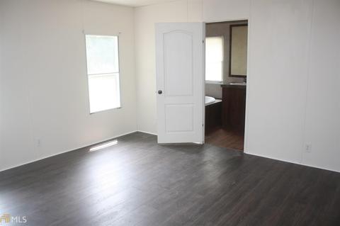 175 Lakeland Dr, Toccoa, GA 30577 photo 4