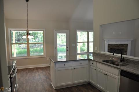 220 Dixon Cir, Williamson, GA 30292 photo 7