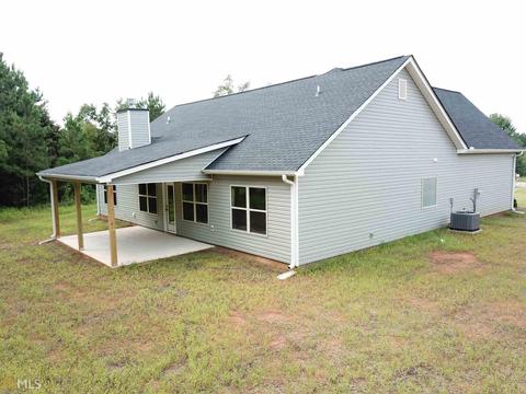 220 Dixon Cir, Williamson, GA 30292 photo 3