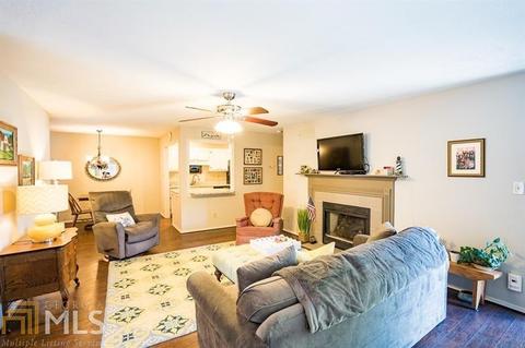 412 Berkeley Woods Dr, Duluth, GA 30096 photo 6