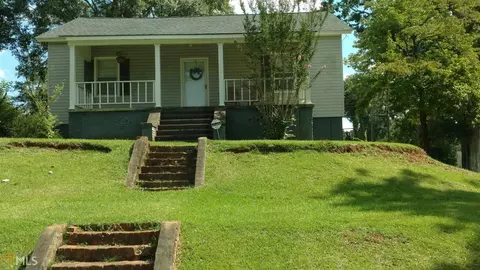 202 E Sears St, Valley, AL 36854 photo 8
