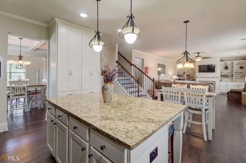 2403 Cain Cir, Dacula, GA 30019 photo 10