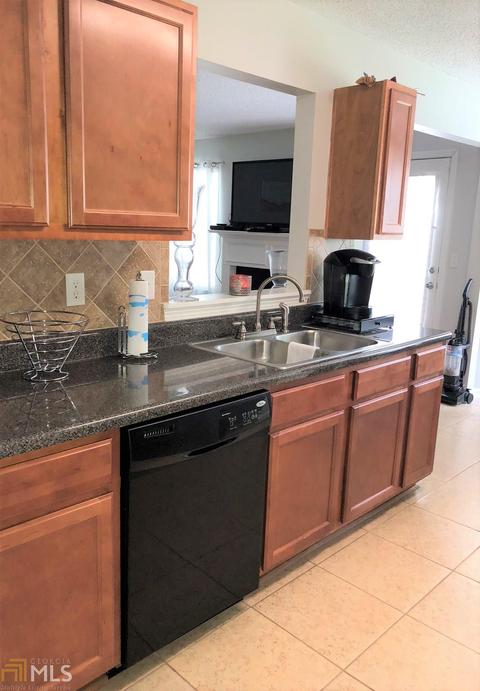 124 Kentwood Springs Dr, Hampton, GA 30228 photo 8