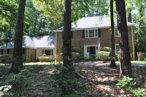 853 Piney Woods Dr, Lagrange, GA 30240 photo 2