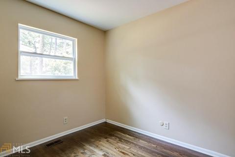 3857 Captain Dr, Chamblee, GA 30341 photo 17